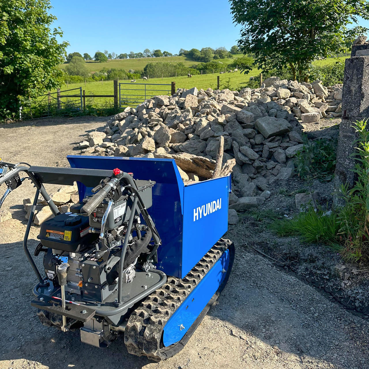 Hyundai Mini Dumper / Power Barrow Buying Guide (2026) Hyundai Mini Dumper / Power Barrow Buying Guide (2026) - featured image